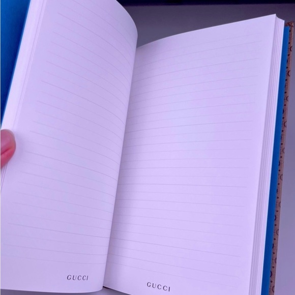 Gucci Doraemon Collection Notebook - Picture 3 of 4